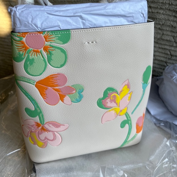 COACH LARGE Town Bucket Bag With Dreamy Land Floral Print BRAND NEW WITH TAGS - Picture 10 of 11